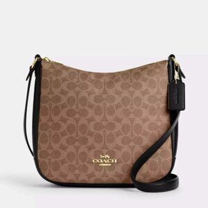 Ellie File Bag In Signature Canvas